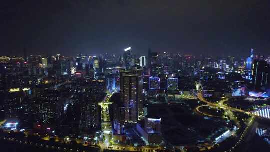 中国湖北省武汉市汉阳区汉江晴川桥夜景航拍