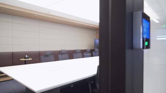 宽敞明亮的会议室视频素材模板下载