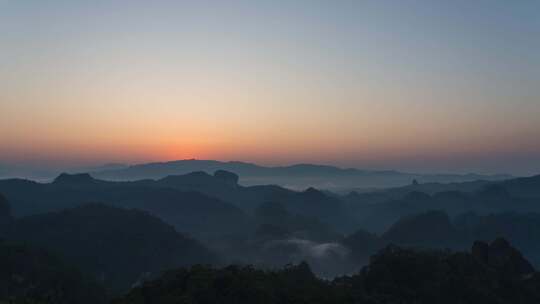 中国山水日出全景武夷山大王峰白云寺