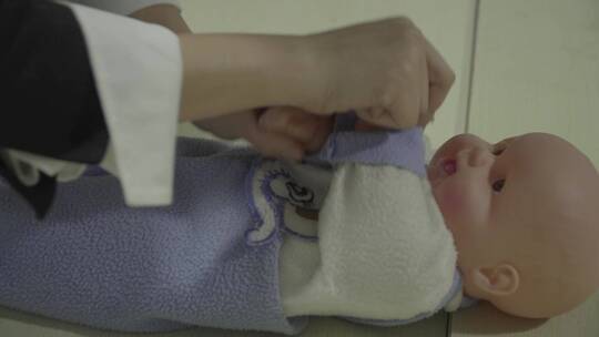 育婴师小儿按摩师月子中心母乳喂养推拿培训