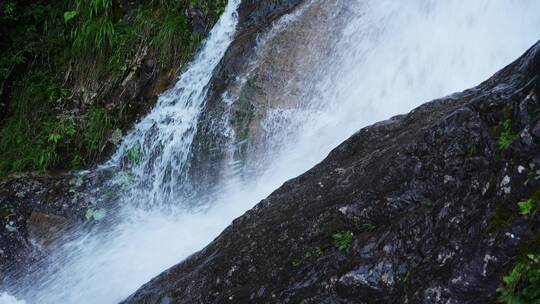 4K高清山区山泉水升格清澈流水降水