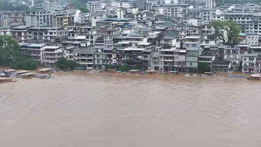 洪水袭击城市村庄灾害