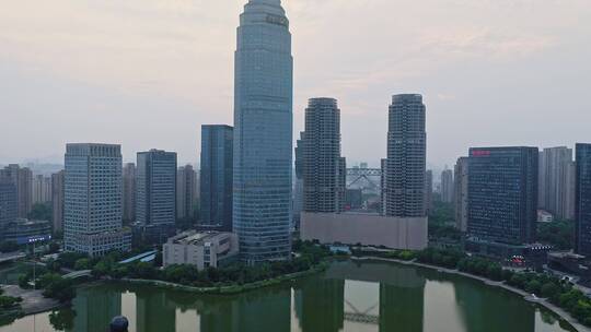 绍兴世茂中心,梅龙湖公园,湖景