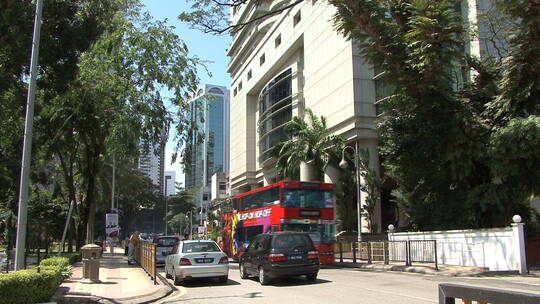 马来西亚建筑和巴士