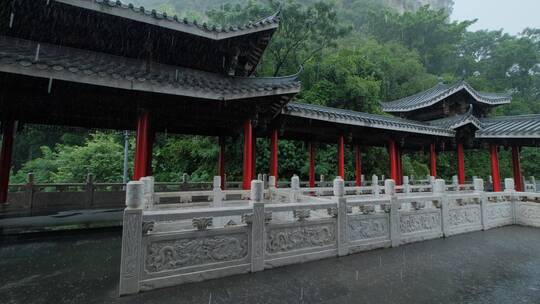 柳州文庙中式庭院古建筑雨景雨季大雨暴雨