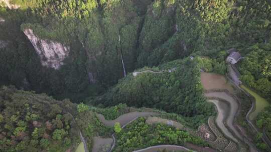 湘西天问台游客航拍