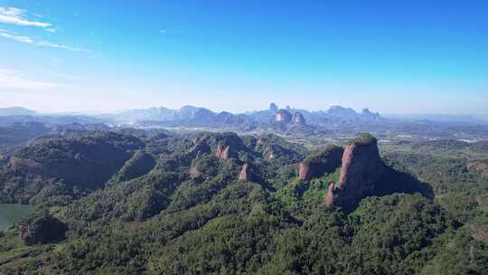 航拍韶关丹霞地貌丹霞山阳元峰长老峰景区