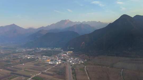 西安秦岭航拍环山公路