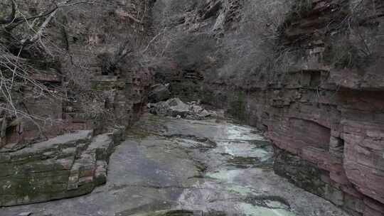 山 山路 山上 航拍 崎岖 陡峭