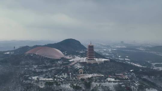 航拍南京牛首山风景区雪景