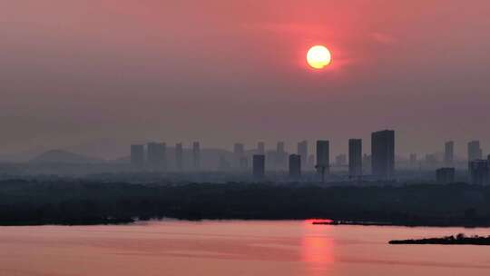 夕阳落日下的城市人文写意空镜