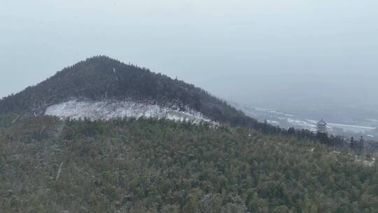 航拍南京宏觉寺雪景