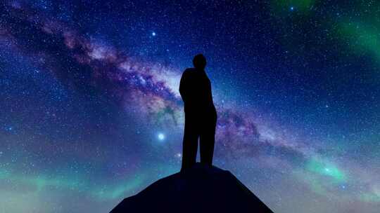 夜晚山顶仰望星空思考人生