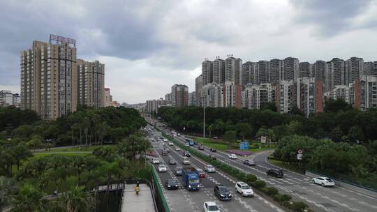 大雨将至的城市