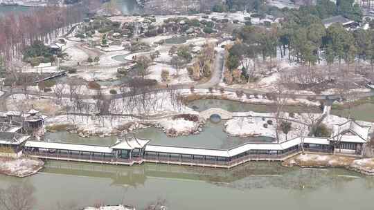 航拍瘦西湖风景区大明寺观音山园林雪景