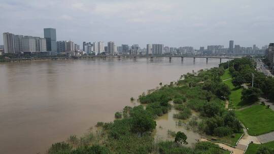 城市航拍湖南株洲湘江洪水