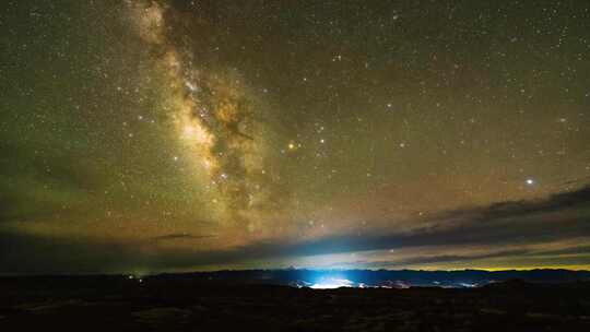 西藏阿里札达土林星空银河流星雨延时