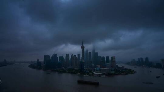 治愈系云层航拍，暴风雨来临的前奏