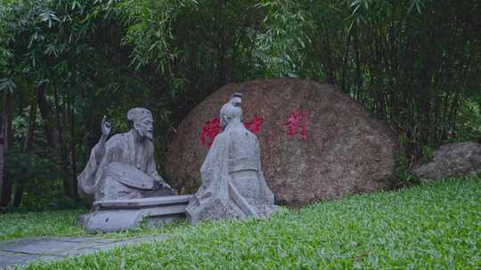 园博园雨天三国人物塑像隆中对故事国风场景