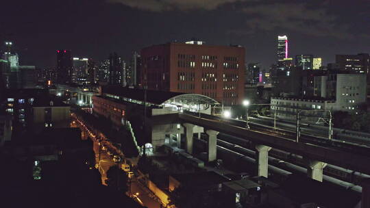 上海夜景地铁进站出站