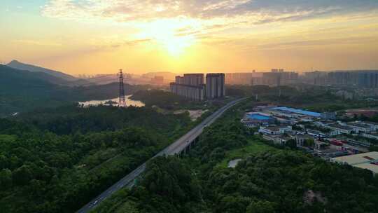 城市风光的航拍日落景象