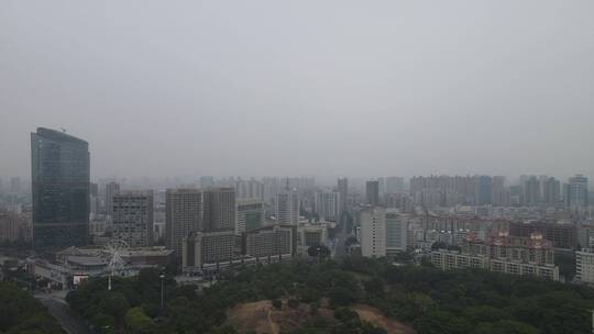 灰霾天气中的城市