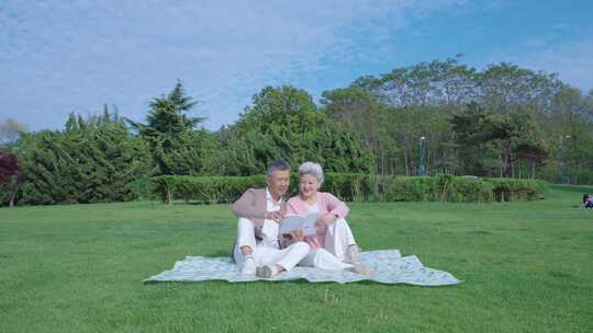 老年夫妇温馨生活 幸福老人视频素材模板下载