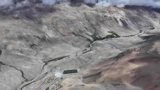 珠峰大本营雪山航拍