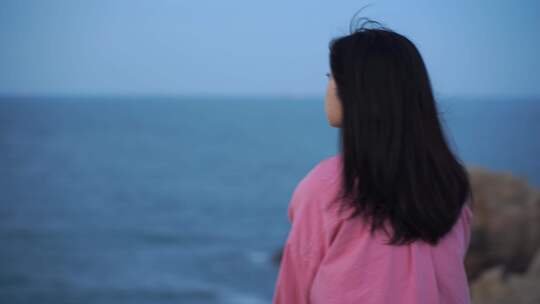 海边美女看海伤感情绪短片mv失恋孤单失落