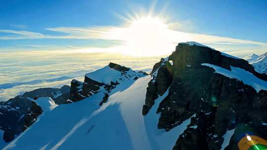 雪山日出日照金山航拍