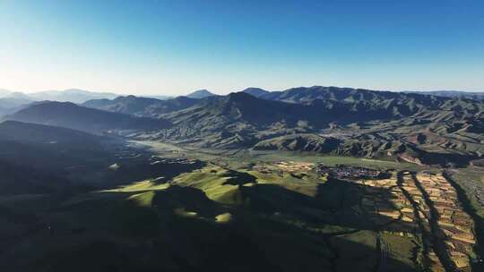 航拍日出阳光下的甘南甘加秘境风光