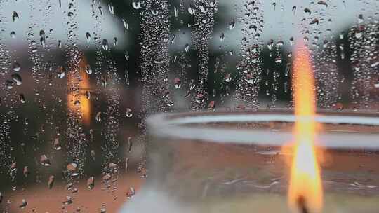 4K-特写窗景雨滴、窗上滑落的雨滴