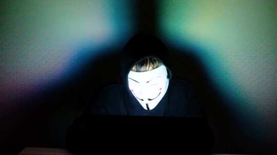 黑客在远程攻击网络视频素材