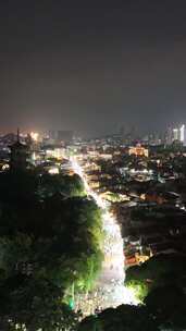 竖屏航拍福建泉州古城古西街钟楼开元寺夜景