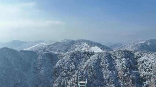 云上草原滑雪场雪景