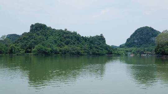 广西柳州山水龙潭公园湖水风景