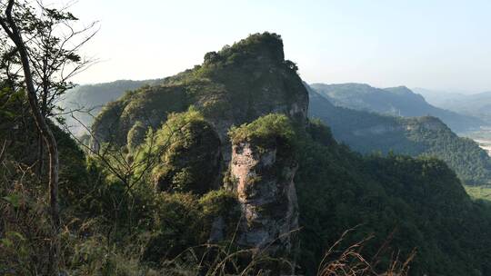 浙江绍兴新昌穿岩十九峰山崖