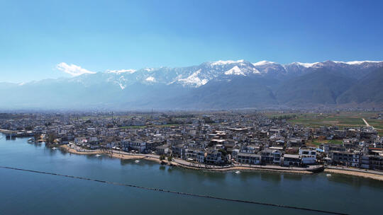 航拍云南大理苍山洱海民居建筑群