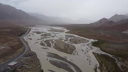 航拍青海可可西里无人区青藏线大气辽阔