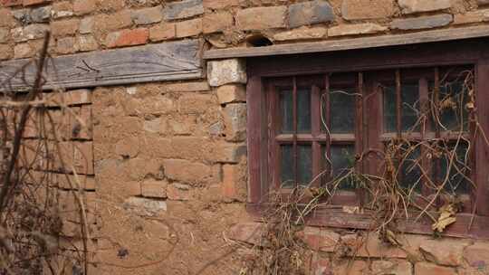 老旧窗户门窗叙事空镜回忆老家砖墙农村旧屋