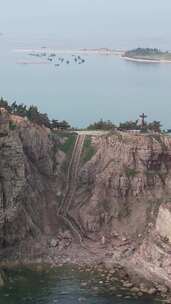 竖版航拍大海海洋岛屿自然风光山东烟台长岛