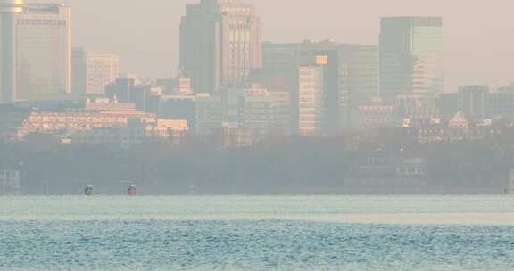 杭州西湖环湖风光西湖与城市建筑同框空镜