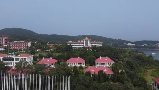 航拍山东威海城市海岸线风光