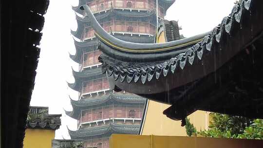 江南烟雨下雨素材苏州北寺塔实拍视频素材模板下载