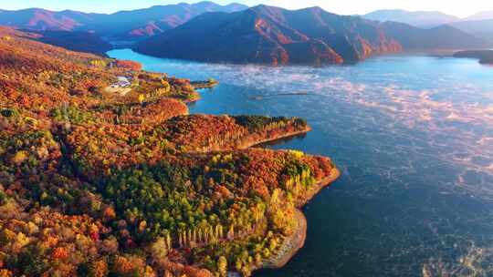 辽宁桓仁五女山桓龙湖秋天风景