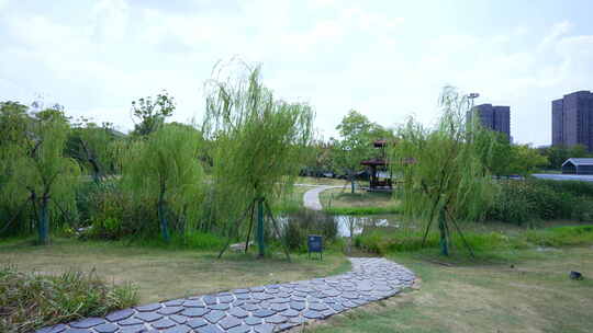 武汉洪山区巡司河活水公园风景