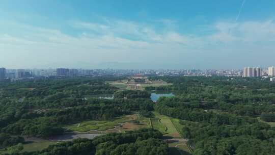 西安地标大明宫遗址公园