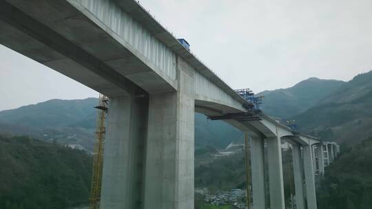 高速公路修路修桥航拍搭建基建大山