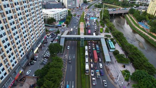 轨道列车