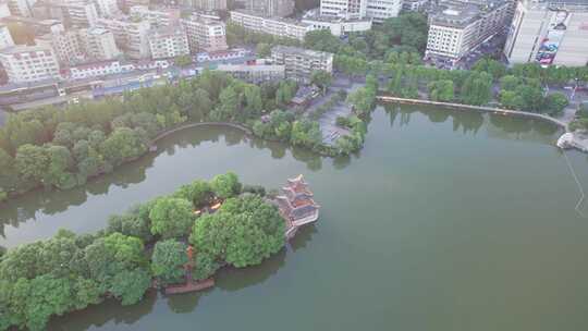 湖南省郴州市北湖区北湖公园北楼夕阳航拍4k